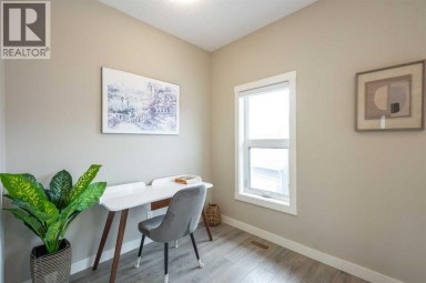 156 Livingston Common NE Calgary Alberta photo 12