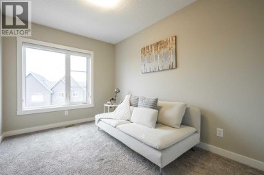 156 Livingston Common NE Calgary Alberta photo 16