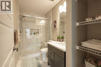 156 Livingston Common NE Calgary Alberta photo 26