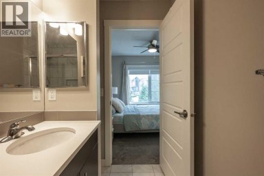 156 Livingston Common NE Calgary Alberta photo 27