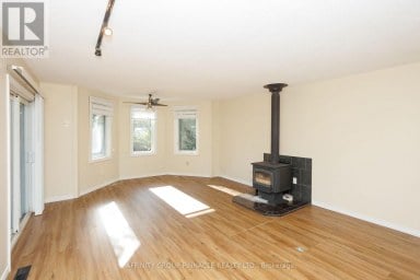 18 CLIFTON STREET Kawartha Lakes (Fenelon Falls) Ontario photo 12