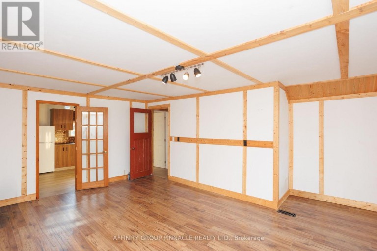18 CLIFTON STREET, Kawartha Lakes (Fenelon Falls), Ontario, K0M1N0