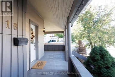 18 CLIFTON STREET Kawartha Lakes (Fenelon Falls) Ontario photo 4
