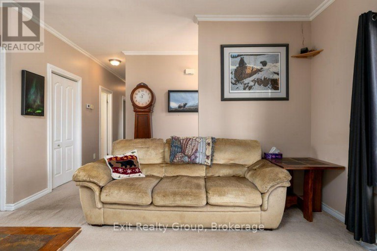 10435 HIGHWAY 41, Addington Highlands (Addington Highlands), Ontario, K0H1Z0