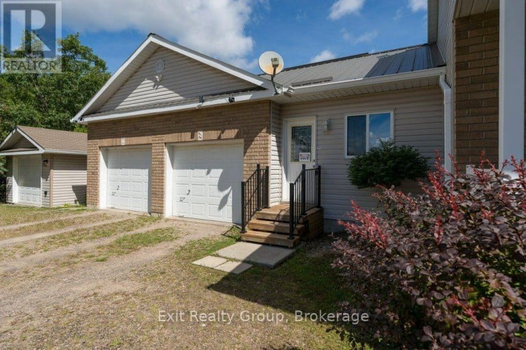 10435 HIGHWAY 41, Addington Highlands (Addington Highlands), Ontario, K0H1Z0