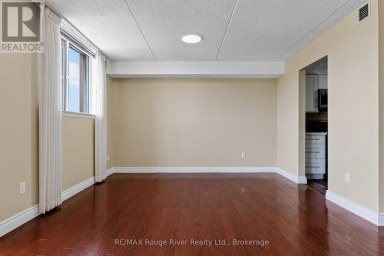 402 - 1 QUEEN STREET Cobourg Ontario photo 9