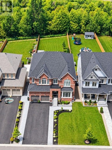60 HENNESSEY CRESCENT, Kawartha Lakes (Lindsay), Ontario, K9V0P3