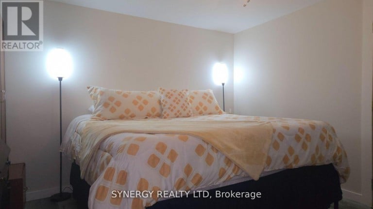 24749 PARK STREET, Strathroy-Caradoc (SW), Ontario, N7G1P4