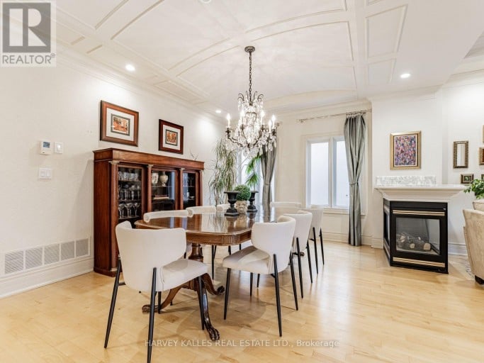 55 VIEWMOUNT AVENUE, Toronto (Englemount-Lawrence), Ontario, M6B1T2