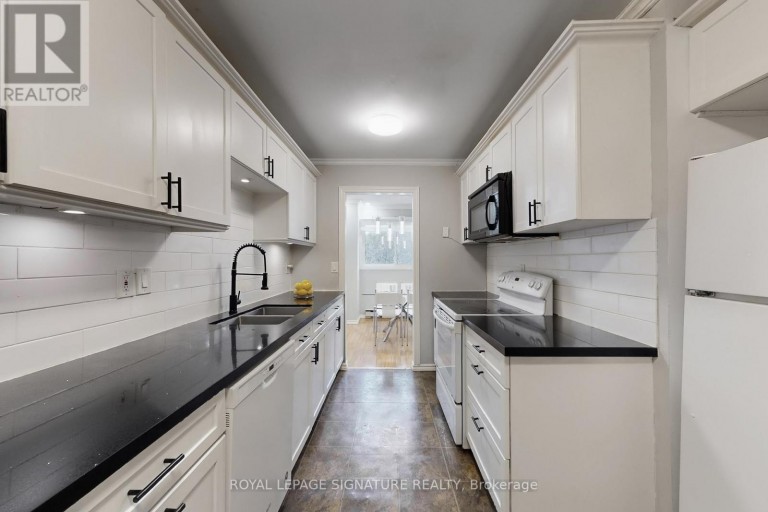 76 - 700 HARMONY ROAD N, Oshawa (Pinecrest), Ontario, L1K1S2