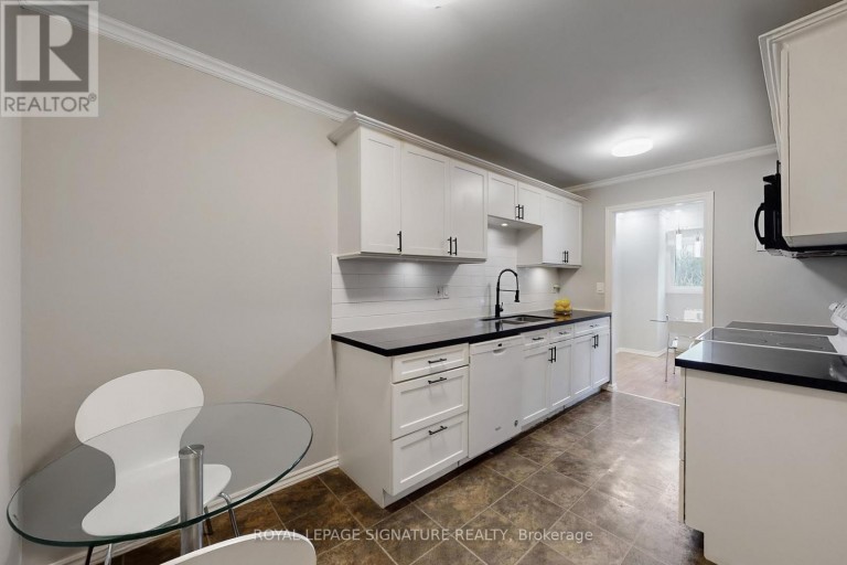 76 - 700 HARMONY ROAD N, Oshawa (Pinecrest), Ontario, L1K1S2