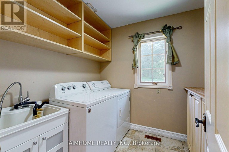 12301 KEELE STREET E, Vaughan, Ontario, L6A2B3