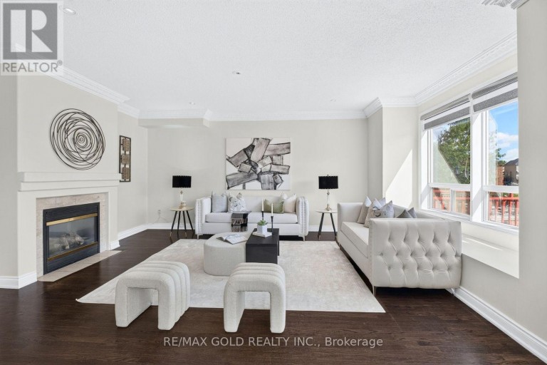 70 MALDIVES CRESCENT, Brampton (Vales of Castlemore), Ontario, L6P1L1
