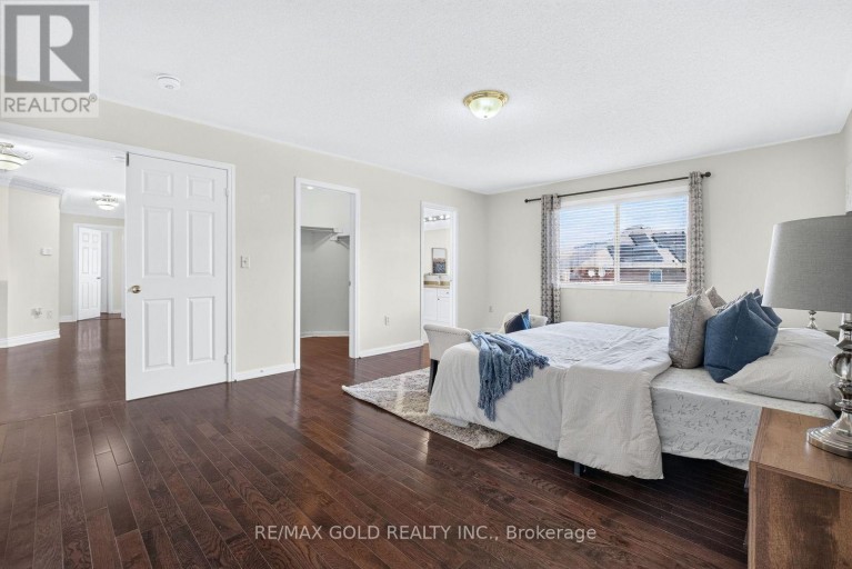 70 MALDIVES CRESCENT, Brampton (Vales of Castlemore), Ontario, L6P1L1