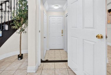 70 MALDIVES CRESCENT Brampton (Vales of Castlemore) Ontario photo 35
