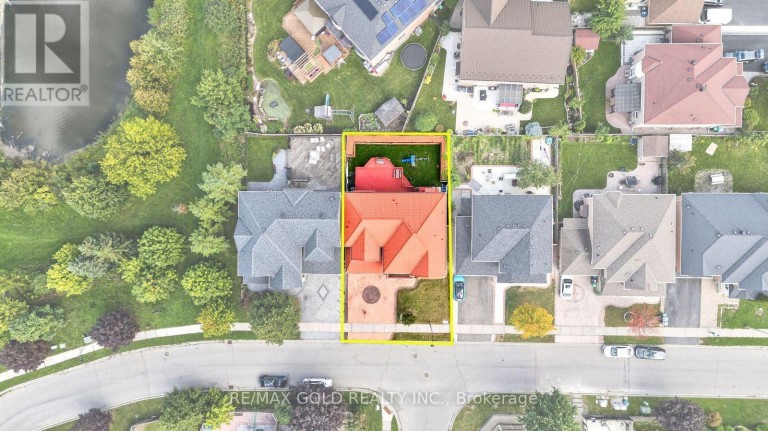 70 MALDIVES CRESCENT, Brampton (Vales of Castlemore), Ontario, L6P1L1