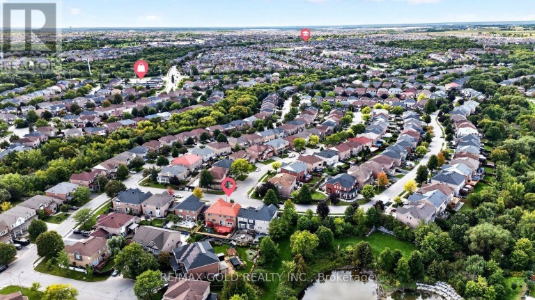 70 MALDIVES CRESCENT, Brampton (Vales of Castlemore), Ontario, L6P1L1