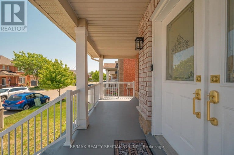12 MOUNTAIN GORGE ROAD, Brampton (Sandringham-Wellington), Ontario, L6R2X6