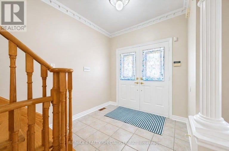 12 MOUNTAIN GORGE ROAD, Brampton (Sandringham-Wellington), Ontario, L6R2X6
