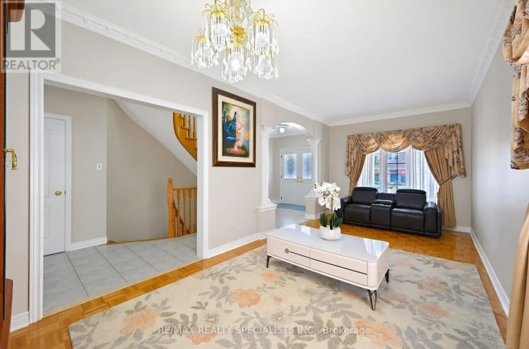 12 MOUNTAIN GORGE ROAD, Brampton (Sandringham-Wellington), Ontario, L6R2X6