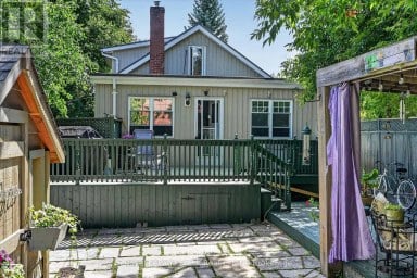 404 LONDON STREET Peterborough (Town Ward 3) Ontario photo 1