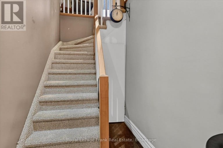 404 LONDON STREET, Peterborough (Town Ward 3), Ontario, K9H3A3