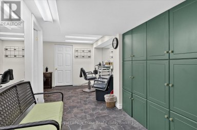 404 LONDON STREET Peterborough (Town Ward 3) Ontario photo 23