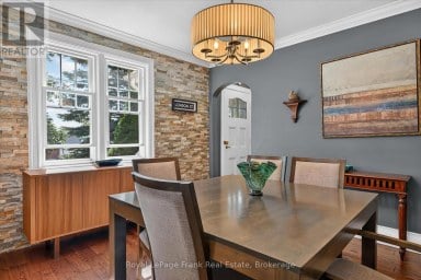 404 LONDON STREET Peterborough (Town Ward 3) Ontario photo 4