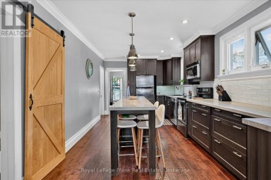 404 LONDON STREET Peterborough (Town Ward 3) Ontario photo 6