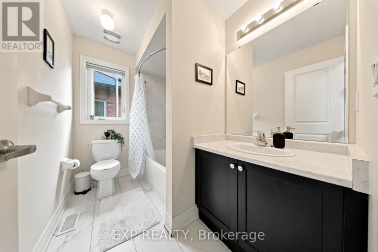 39 PURDY PLACE, Clarington (Bowmanville), Ontario, L1C0V2