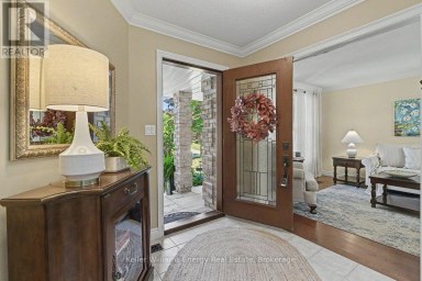 760 SUNDANCE CIRCLE Oshawa (Northglen) Ontario photo 3