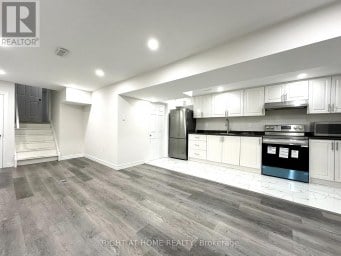 270 COVENTRY COURT Oshawa (Eastdale) Ontario photo 1