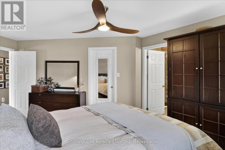 1580 COLLEGE PARK DRIVE, Peterborough (Otonabee Ward 1), Ontario, K9K2G9