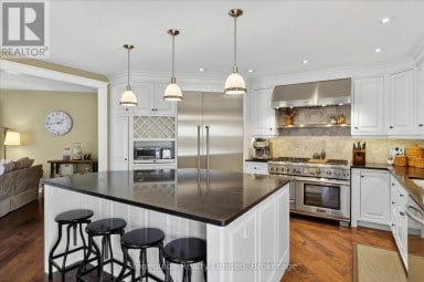 1580 COLLEGE PARK DRIVE Peterborough (Otonabee Ward 1) Ontario photo 9