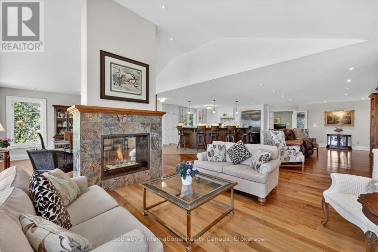 1036 RIVER ROAD E, Wasaga Beach, Ontario, L9Z2P7