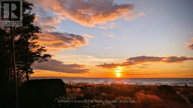 1036 RIVER ROAD E Wasaga Beach Ontario photo 50