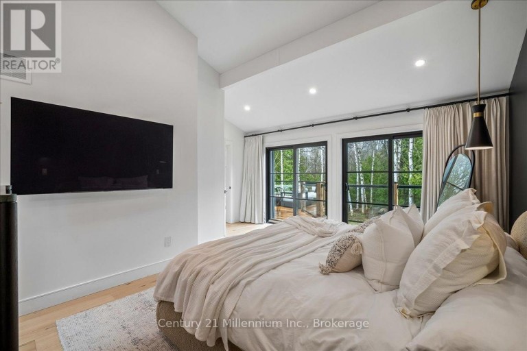 33 SLALOM GATE ROAD, Collingwood, Ontario, L9Y5A9