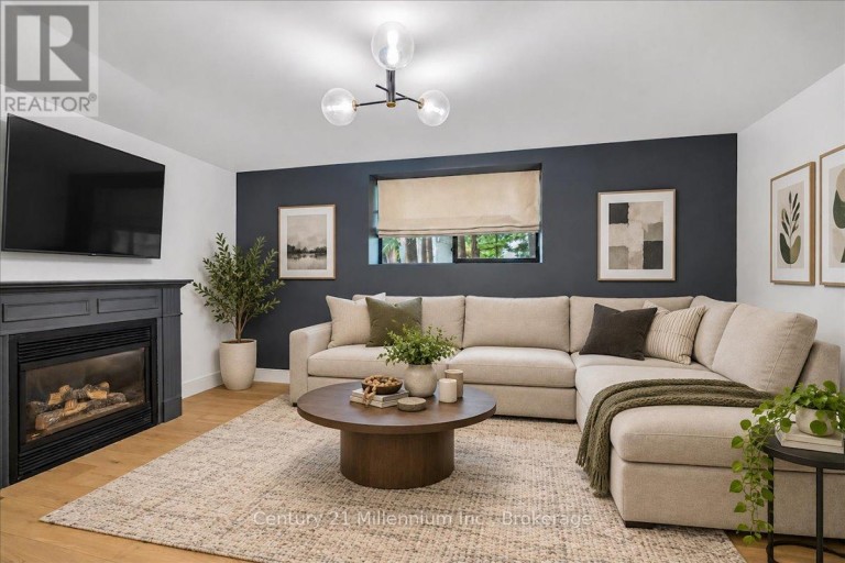 33 SLALOM GATE ROAD, Collingwood, Ontario, L9Y5A9