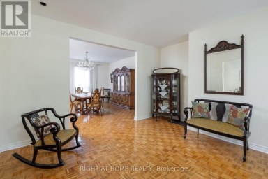 239 SEATON STREET Toronto (Moss Park) Ontario photo 12
