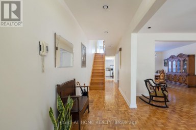 239 SEATON STREET Toronto (Moss Park) Ontario photo 18