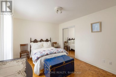 239 SEATON STREET Toronto (Moss Park) Ontario photo 32