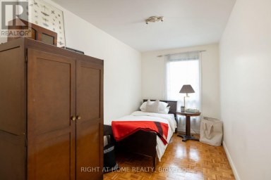 239 SEATON STREET Toronto (Moss Park) Ontario photo 33