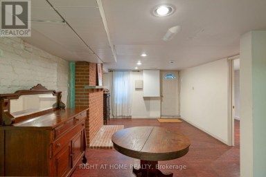 239 SEATON STREET Toronto (Moss Park) Ontario photo 40