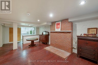 239 SEATON STREET Toronto (Moss Park) Ontario photo 41