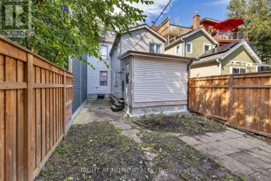 239 SEATON STREET Toronto (Moss Park) Ontario photo 48