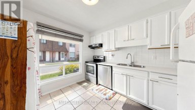 142 - 21 LIVONIA PLACE Toronto (Morningside) Ontario photo 14