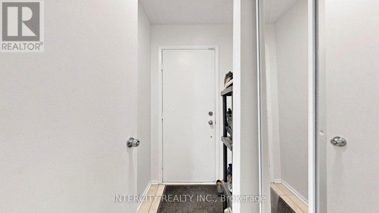 142 - 21 LIVONIA PLACE, Toronto (Morningside), Ontario, M1E4W5