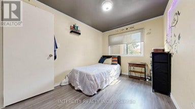142 - 21 LIVONIA PLACE Toronto (Morningside) Ontario photo 27