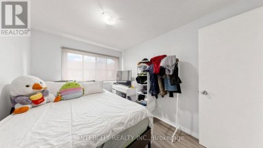 142 - 21 LIVONIA PLACE Toronto (Morningside) Ontario photo 32