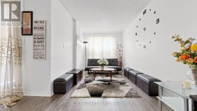 142 - 21 LIVONIA PLACE Toronto (Morningside) Ontario photo 4
